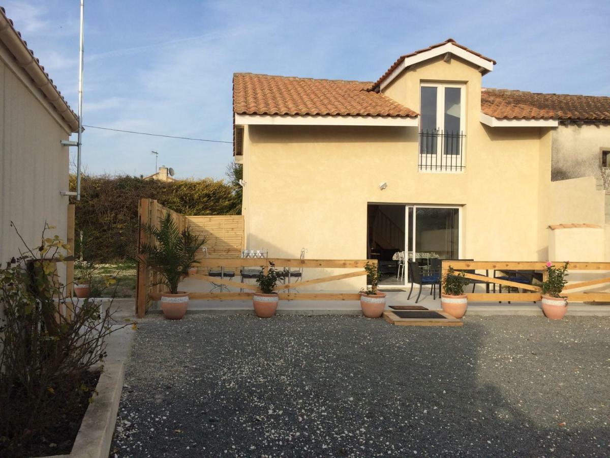 Le Village Neulles 外观 照片